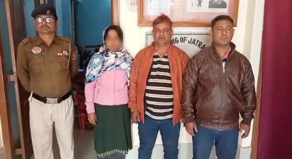 তিন বাংলাদেশি নাগরিক আটক