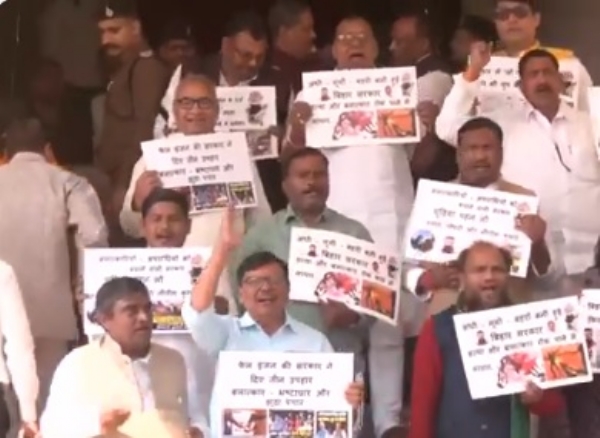 বিহারের আইনশৃঙ্খলা পরিস্থিতি নিয়ে ফের বিক্ষোভ আরজেডি-র