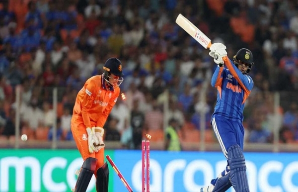 টি-টোয়েন্টি বিশ্বকাপ: শূন্যের হ্যাটট্রিকে আভিশেকের অনাকাঙ্ক্ষিত রেকর্ড