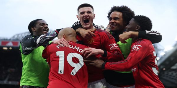 ইংলিশ ফুটবল: ম্যানচেস্টার ইউনাইটেডের টানা তিন জয়