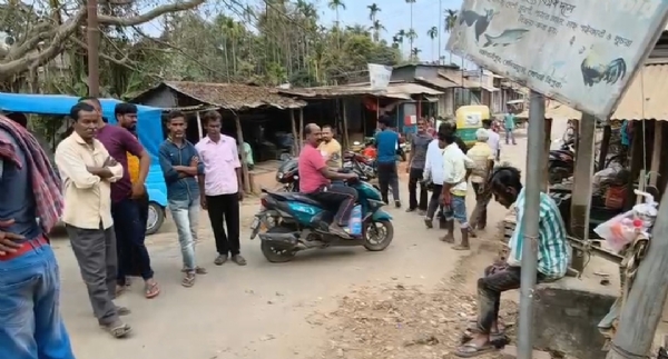 পরকীয়া নিয়ে ধুন্ধুমার কাণ্ড