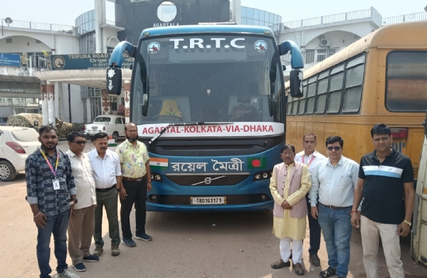 আগরতলা-ঢাকা-কলকাতা বাস পরিষেবা আগরতলা-ঢাকা-কলকাতা বাস পরিষেবা