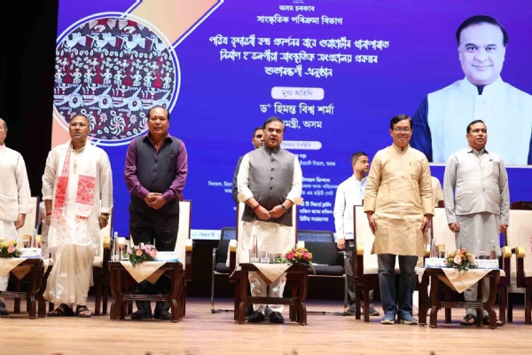 শিলান্যাসের অনুষ্ঠান মঞ্চে মুখ্যমন্ত্রী, বিধানসভার অধ্যক্ষ সহ মন্ত্রীগণ