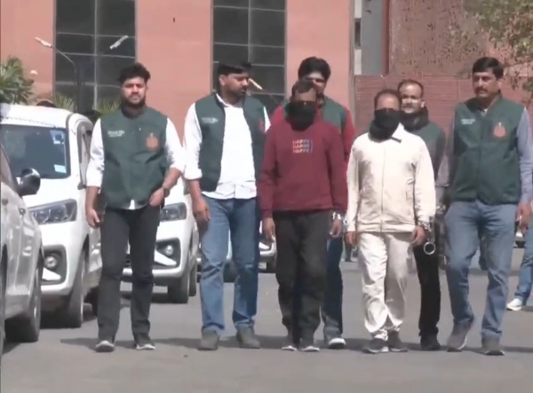 সন্ত্রাস বাদী গ্রেফতার