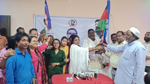 তিন রাজনৈতিক দলের কর্মী 0ঝঐ