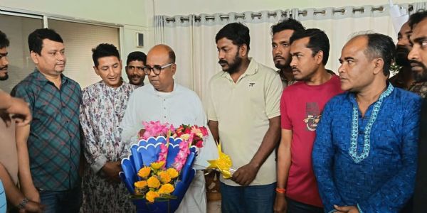 হিন্দু ধর্মীয় কল্যাণ ও সামাজিক উন্নয়নে পাশে থাকার অঙ্গীকার সাংসদ লুৎফর রহমানের