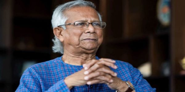 ড. ইউনূস ও উপদেষ্টাদের বিরুদ্ধে মামলার ঘোষণা অধ্যাপক কার্জনের