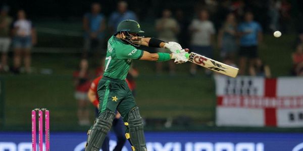 টি-টোয়েন্টি বিশ্বকাপের এক সংস্করণে সর্বাধিক রান: বিরাট কোহলির রেকর্ডকে পেছনে ফেলে পাকিস্তানের সাহেবজাদা ফারহান শীর্ষ দশে এলেন