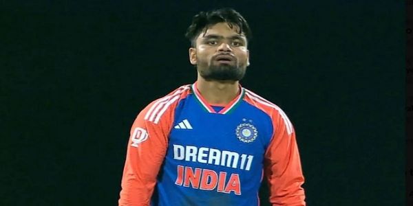 ক্যানসার আক্রান্ত বাবার পাশে থাকতে দল ছাড়লেন রিঙ্কু