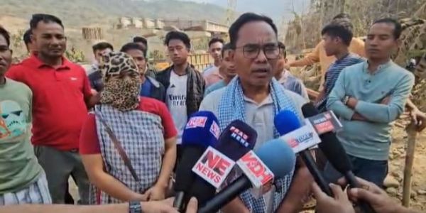 ক্ষতিপূরণ না পেয়ে ইস্ট-ওয়েস্ট করিডরের দলাইচুঙায় কাজ বন্ধ করে দিলেন গ্রামবাসীরা