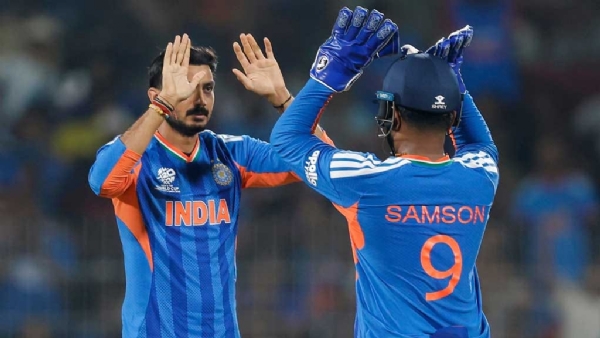 জিম্বাবুয়েকে হারিয়ে সেমিফাইনালের আশা বাঁচিয়ে রাখলো ভারত জিম্বাবুয়েকে হারিয়ে সেমিফাইনালের আশা বাঁচিয়ে রাখলো ভারত