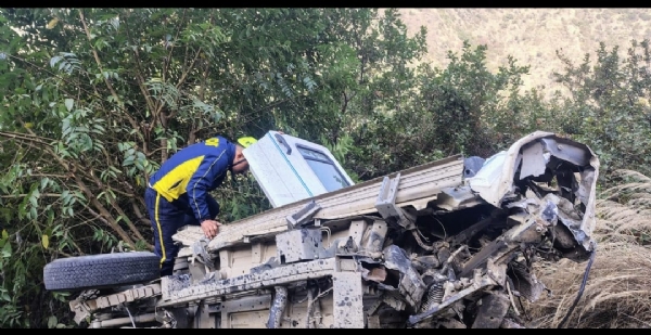 দেহরাদূনে একটি গাড়ি গভীর খাদে পড়ে মৃত গাড়ি চালক