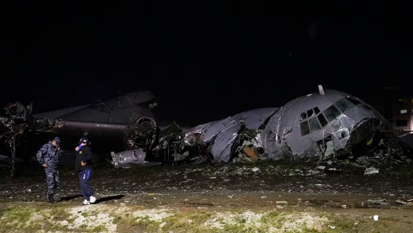 বলিভিয়ায় ভেঙে পড়ল কার্গো বিমান, মৃত্যু কমপক্ষে ১৫ জনের বলিভিয়ায় ভেঙে পড়ল কার্গো বিমান, মৃত্যু কমপক্ষে ১৫ জনের