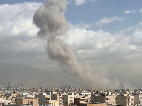 কেঁপে উঠল তেহরান, ইরানে মিসাইল হানা ইজরায়েলের কেঁপে উঠল তেহরান, ইরানে মিসাইল হানা ইজরায়েলের