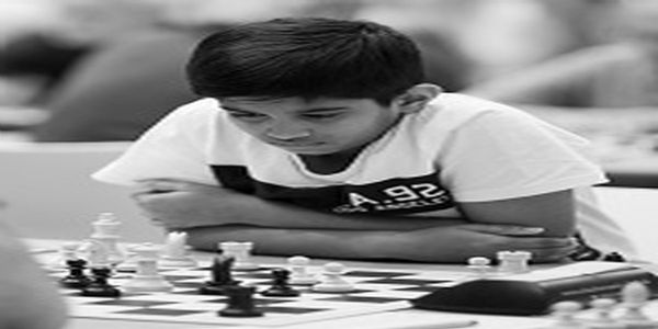 ভারতের ৯৩তম দাবা গ্র্যান্ডমাস্টার হলেন আরভ ডেংলা