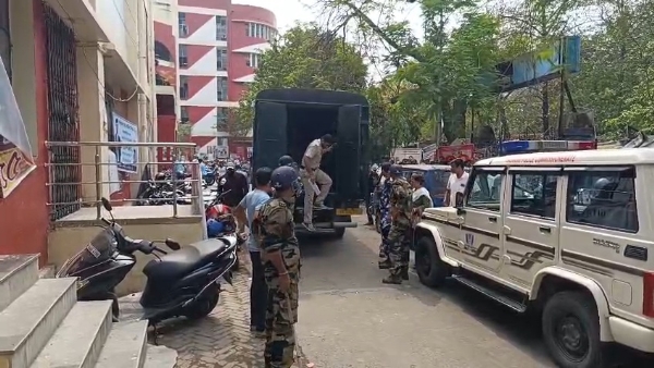 গ্রেফতার