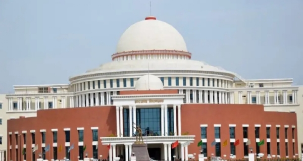 সময়মতো জবাব না দেওয়ায় দফতরের বিরুদ্ধে ক্ষোভ ঝাড়লেন বিধানসভা অধ্যক্ষ