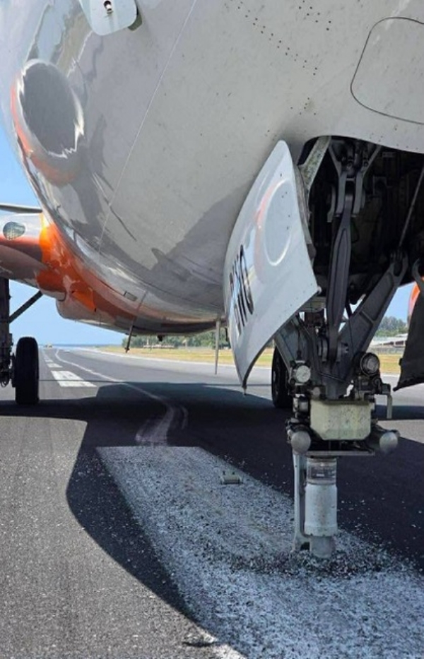 ফুকেত বিমানবন্দরে হার্ড ল্যান্ডিং এয়ার ইন্ডিয়া এক্সপ্রেসের