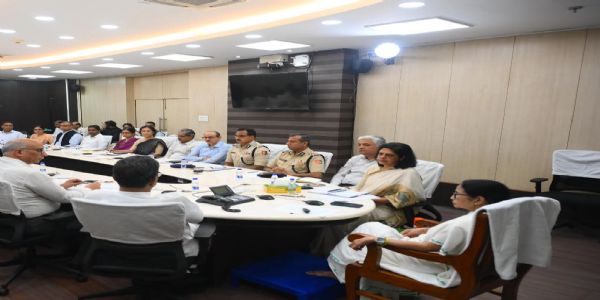 গ্যাস সরবরাহ স্বাভাবিক রাখতে নবান্নে জরুরি বৈঠক মুখ্যমন্ত্রীর, চালু হলো কন্ট্রোল রুম