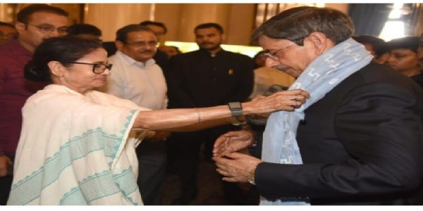 যারা বাংলাকে ভালোবাসে, বাংলাও তাদের ভালোবাসে নতুন রাজ্যপালকে বার্তা মমতা বন্দ্যোপাধ্যায়ের