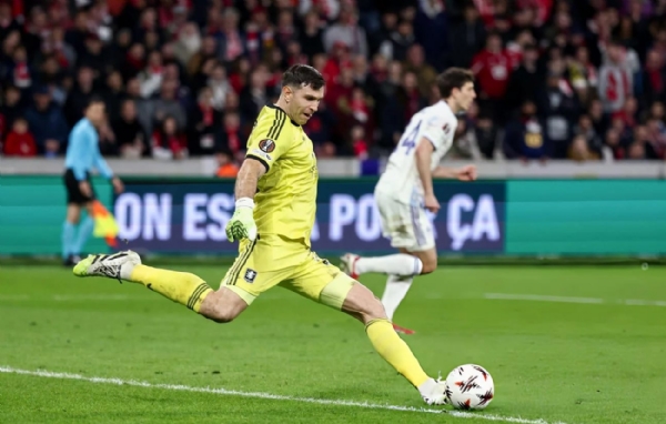 ইউরোপা লিগে এমি মার্তিনেজদের কষ্টার্জিত জয়