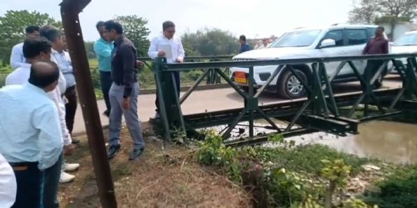 বর্ষার আগে কাটাখাল ও হাওড়া নদীর জল নিষ্কাশন ব্যবস্থা পরিদর্শন করলেন পূর্ত সচিব