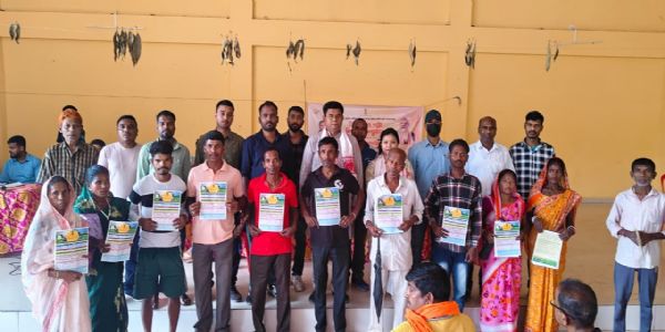 লঙ্গাই চা বাগানে ২০৭ জন শ্রমিকের হাতে ডিজিটাল ভূমি পাট্টা প্রদান