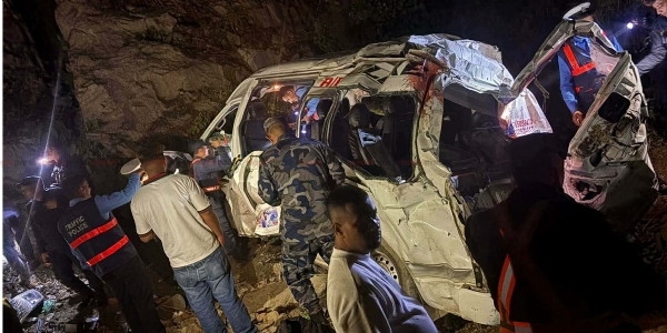 নেপালের গোর্খায় বাস দুর্ঘটনা, ৭ জন ভারতীয় তীর্থযাত্রীর মৃত্যু নেপালের গোর্খায় বাস দুর্ঘটনা, ৭ জন ভারতীয় তীর্থযাত্রীর মৃত্যু