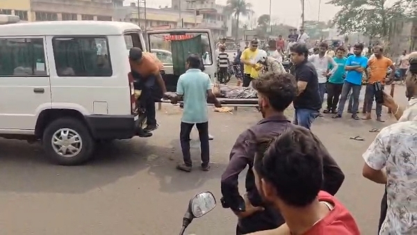 পথ দুর্ঘটনায় মৃত্যু পথ দুর্ঘটনায় মৃত্যু