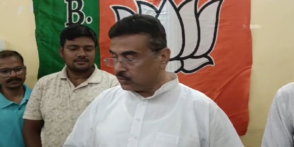 নন্দীগ্রামে তৃণমূলে ভাঙন, শুভেন্দু অধিকারীর হাত ধরে বিজেপিতে যোগ তিন নেতা