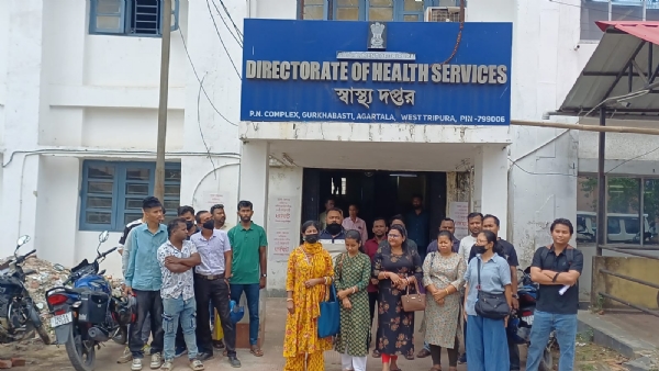 নার্সদের ডেপুটেশন নার্সদের ডেপুটেশন