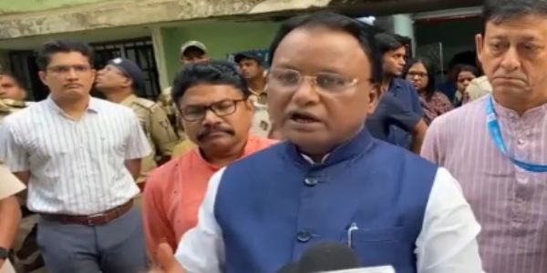 (আপডেট) ওড়িশার হাসপাতালে আগুনে মৃত ১০ রোগী, বিচারবিভাগীয় তদন্তের নির্দেশ