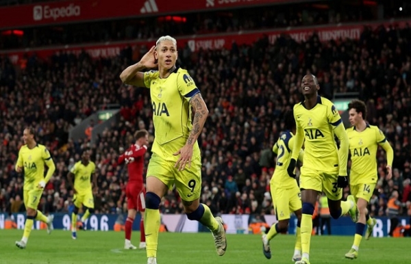 ইংলিশ প্রিমিয়ার লিগ: টানা ছয় হারের পর একটি পয়েন্ট পেল টটেনহ্যাম হটম্পার