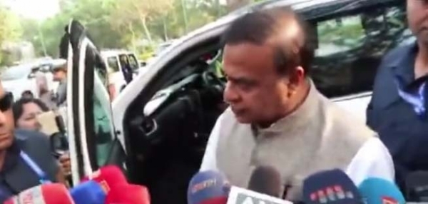 দিল্লিতে সাংবাদিকদের সঙ্গে কথা বলছেন মুখ্যমন্ত্রী