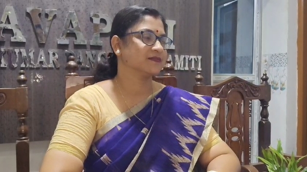 পদ ছাড়লেন