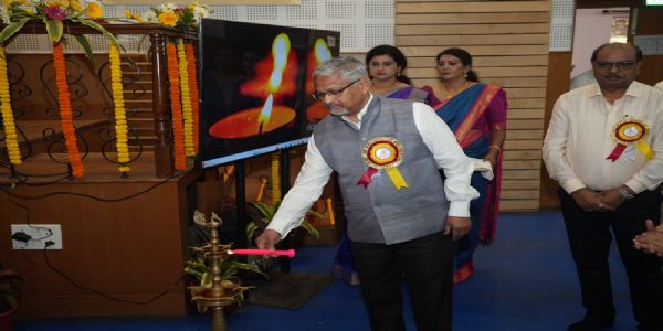 শিয়ালদহে পূর্ব রেলের ‘বিশিষ্ট রেল সেবা পুরস্কার’, ১০০ কর্মী সম্মানিত