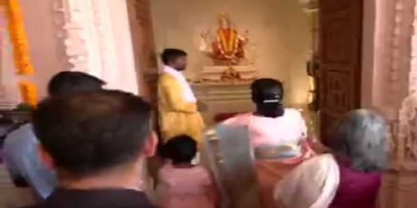 শ্রীরাম জন্মভূমি মন্দির দর্শন ও পূজার্চনা রাষ্ট্রপতি মুর্মুর