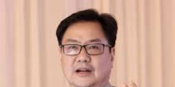 ইজরায়েল-ইরান সংঘর্ষের মধ্যে আটকে পড়া ভারতীয়দের উদ্ধার করতে সরকার কাজ করছে : কিরেন রিজিজু