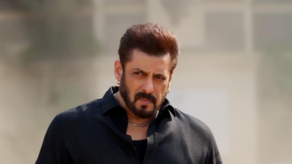 ঈদ ২০২৭-এ মুক্তি পেতে পারে সলমান খান -এর নতুন ছবি, দক্ষিণী টিমের সঙ্গে জুটি ঈদ ২০২৭-এ মুক্তি পেতে পারে সলমান খান -এর নতুন ছবি, দক্ষিণী টিমের সঙ্গে জুটি