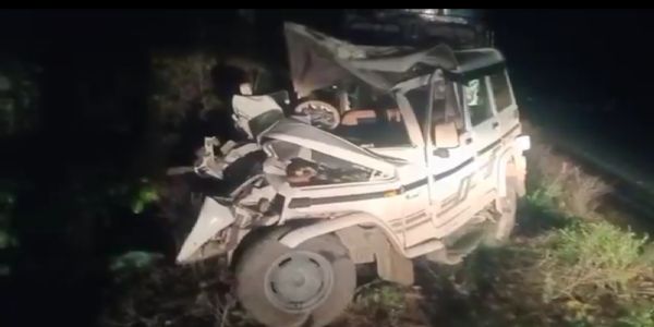 (আপডেট) আগ্রায় গাছে গাড়ির ধাক্কায় ৫ জনের মৃত্যু, সমবেদনা মুখ্যমন্ত্রী যোগীর