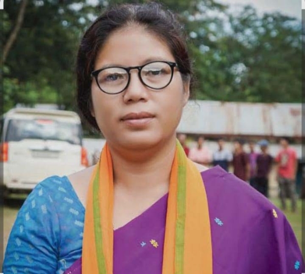 মন্ত্রী নন্দিতা গার্লোসা