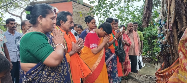 ভোটের দামামা বেজে গেল কূলতলিতে ভোটের দামামা বেজে গেল কূলতলিতে