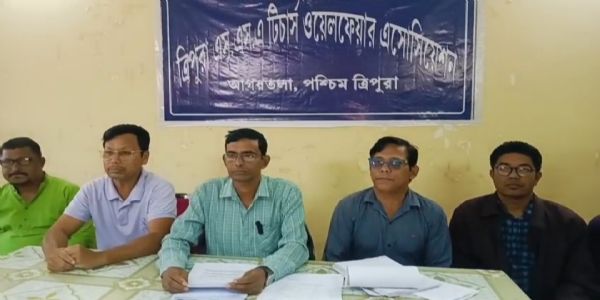 এসএসএ শিক্ষকদের নিয়মিতকরণে জট, মুখ্যমন্ত্রীর বক্তব্যে ক্ষোভ শিক্ষক সংগঠনের