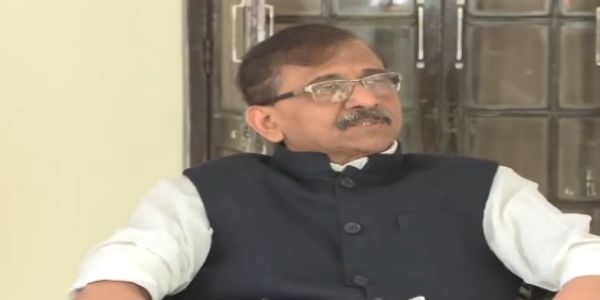 টাকার রেকর্ড পতনে মোদী ও শাহকে কটাক্ষ রাউতের