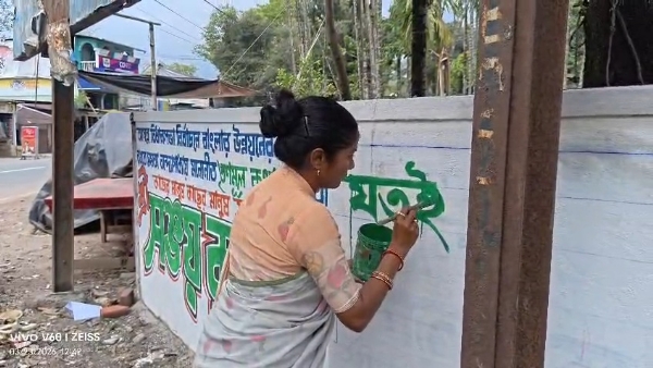 প্রচার জোর কদমে