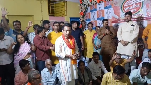 নির্বাচনী প্রচারে