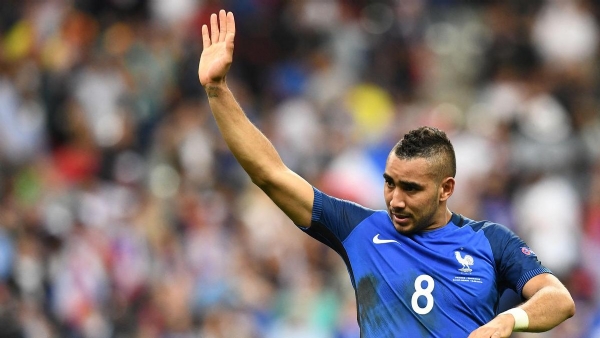 ফ্রান্সের প্রাক্তন আন্তর্জাতিক ফুটবলার দিমিত্রি পায়েত পেশাদার ফুটবল থেকে অবসর নিলেন