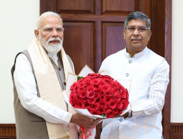 প্রধানমন্ত্রীর সঙ্গে সাক্ষাৎ ঝাড়খণ্ডের বিজেপি রাজ্য সভাপতির