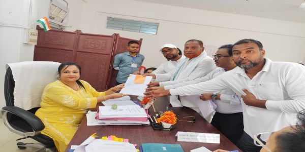 হাইলাকান্দির দুই কেন্দ্রে মোট ৩২ প্রার্থীর মনোনয়ন দাখিল