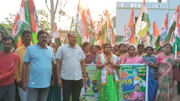 ঝর্না সর্দার ঝর্না সর্দার